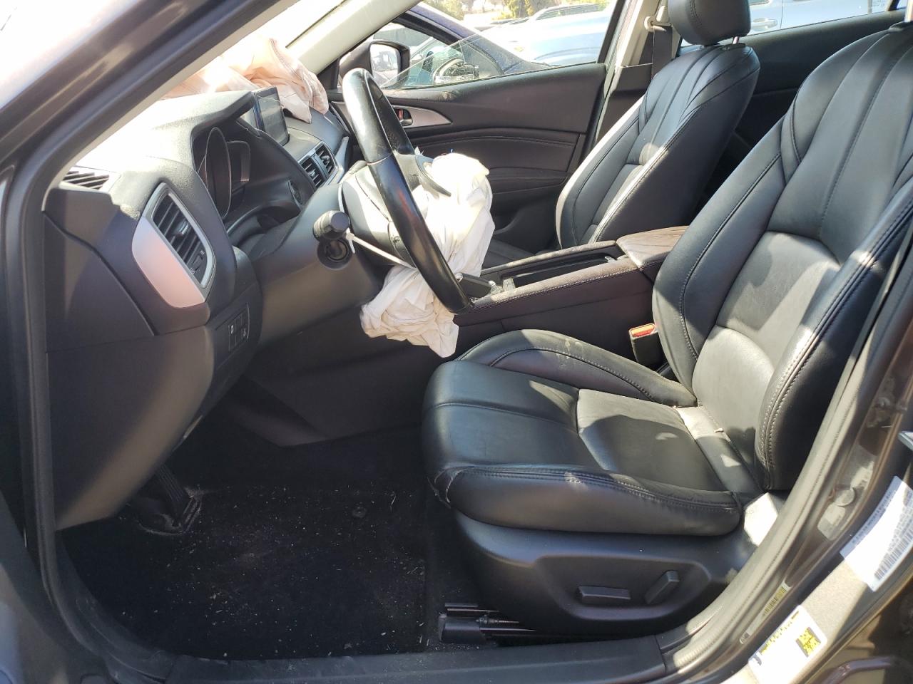 2018 Mazda 3 Touring VIN: 3MZBN1V36JM233699 Lot: 66152654