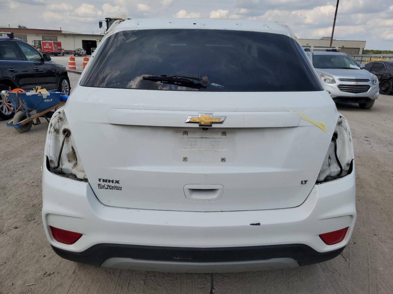 KL7CJLSB2JB508709 2018 Chevrolet Trax 1Lt