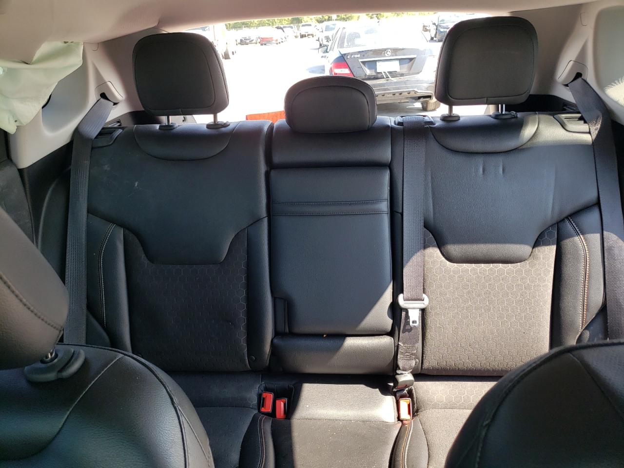 2018 Jeep Compass Latitude VIN: 3C4NJDBB2JT206403 Lot: 67091934