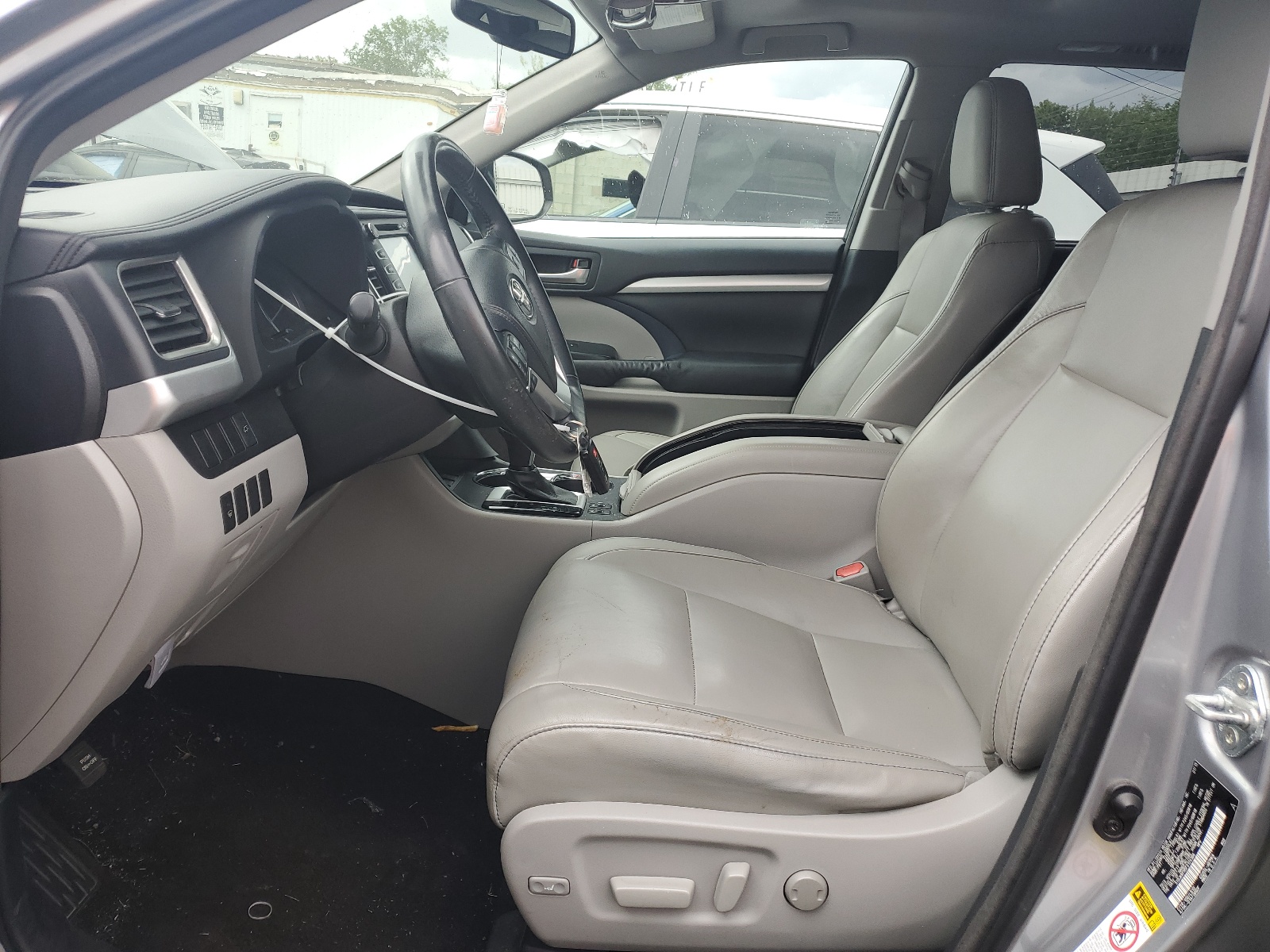 5TDJKRFH5FS124366 2015 Toyota Highlander Xle