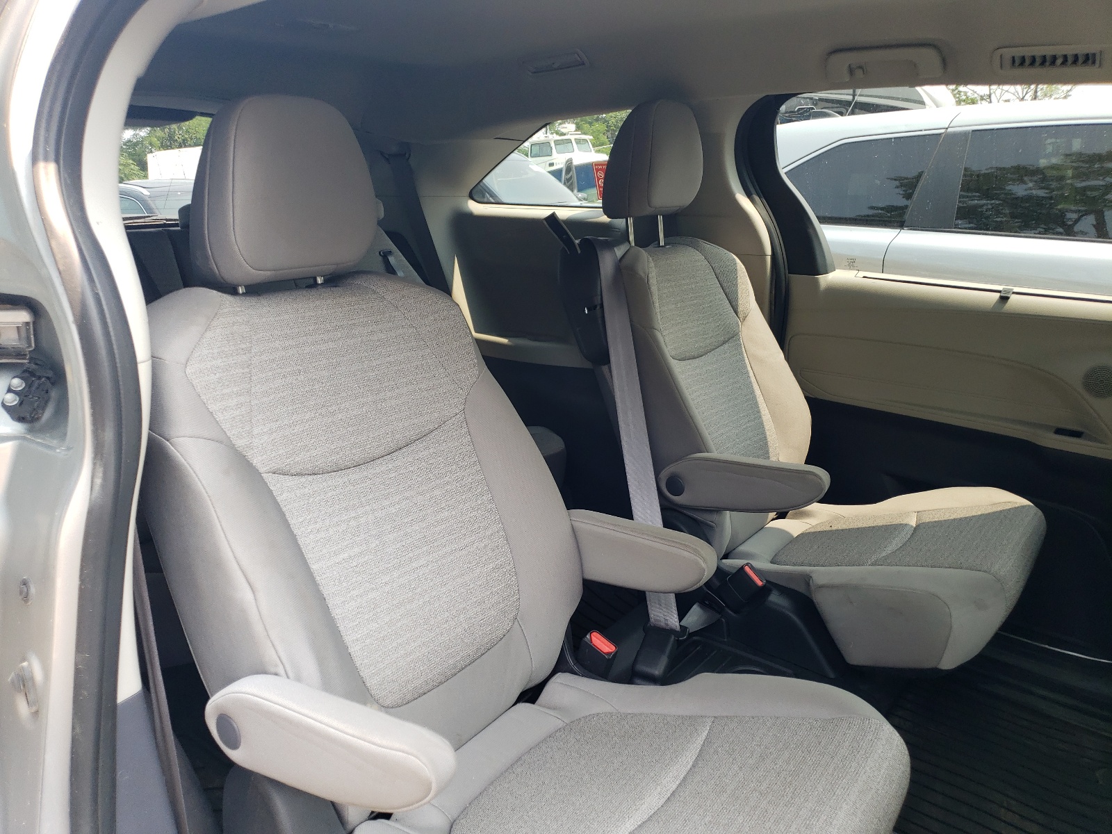 5TDKSKFC7NS065397 2022 Toyota Sienna Le