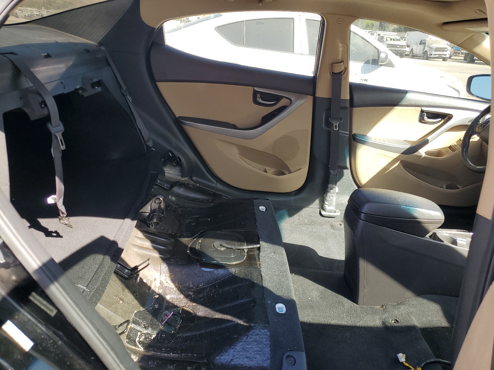 KMHDH4AE6DU008285 2013 Hyundai Elantra Gls