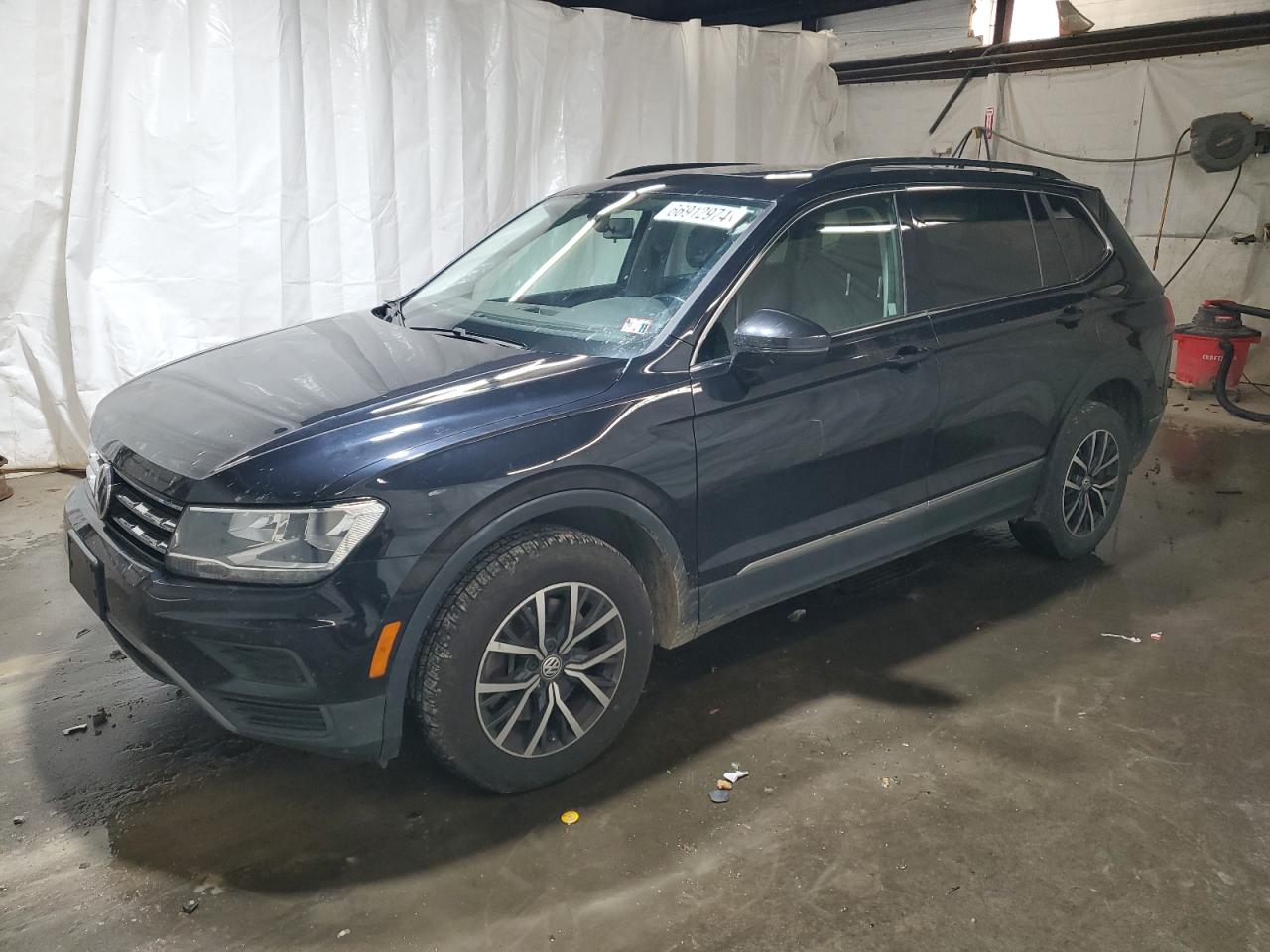 3VV2B7AX1JM211702 2018 VOLKSWAGEN TIGUAN - Image 1