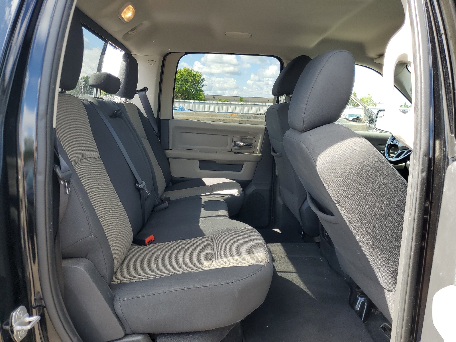 1C6RD7LT1CS172385 2012 Dodge Ram 1500 Slt