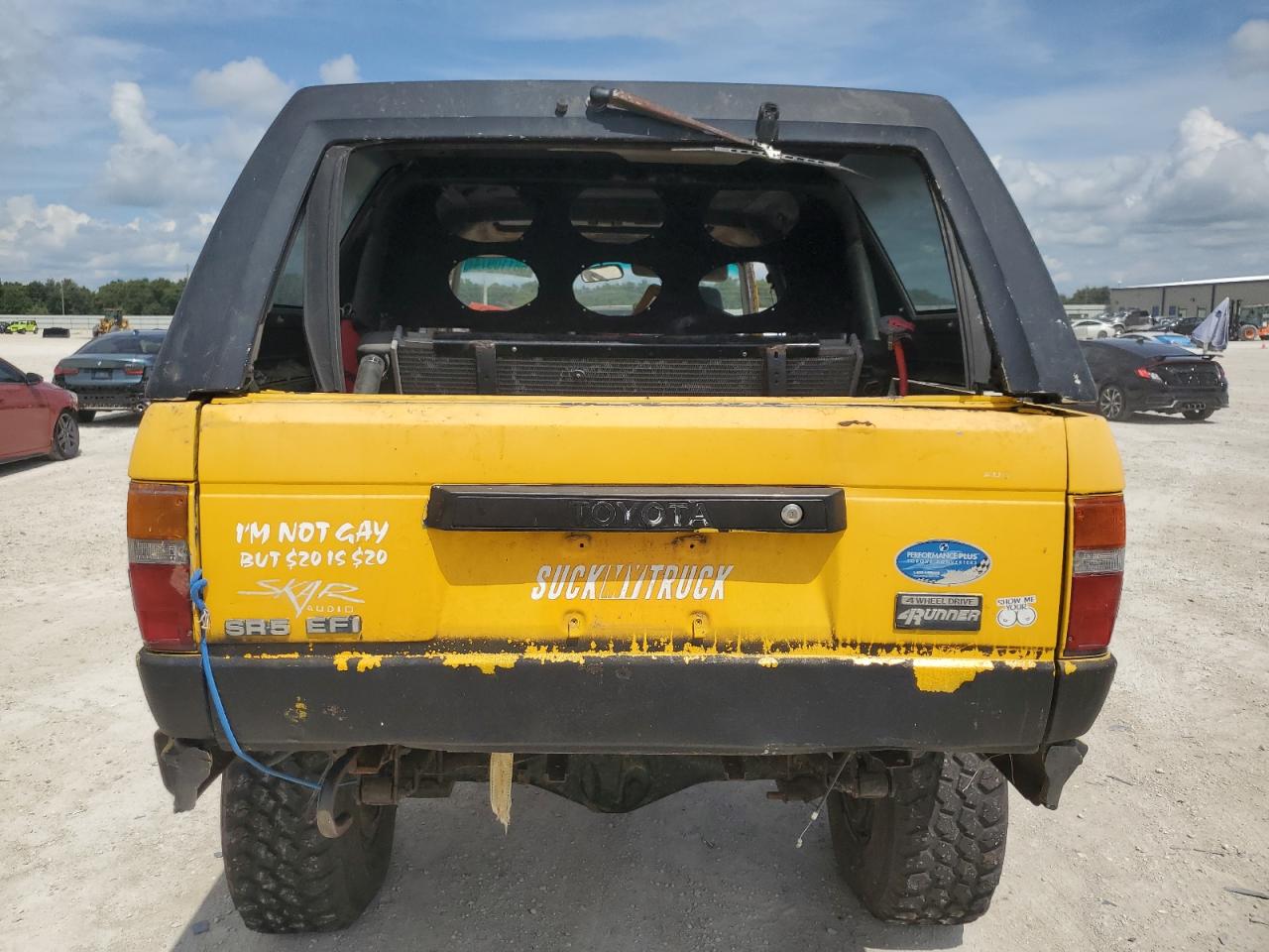 1986 Toyota 4Runner VIN: JT3RN64W7G0062973 Lot: 68110974