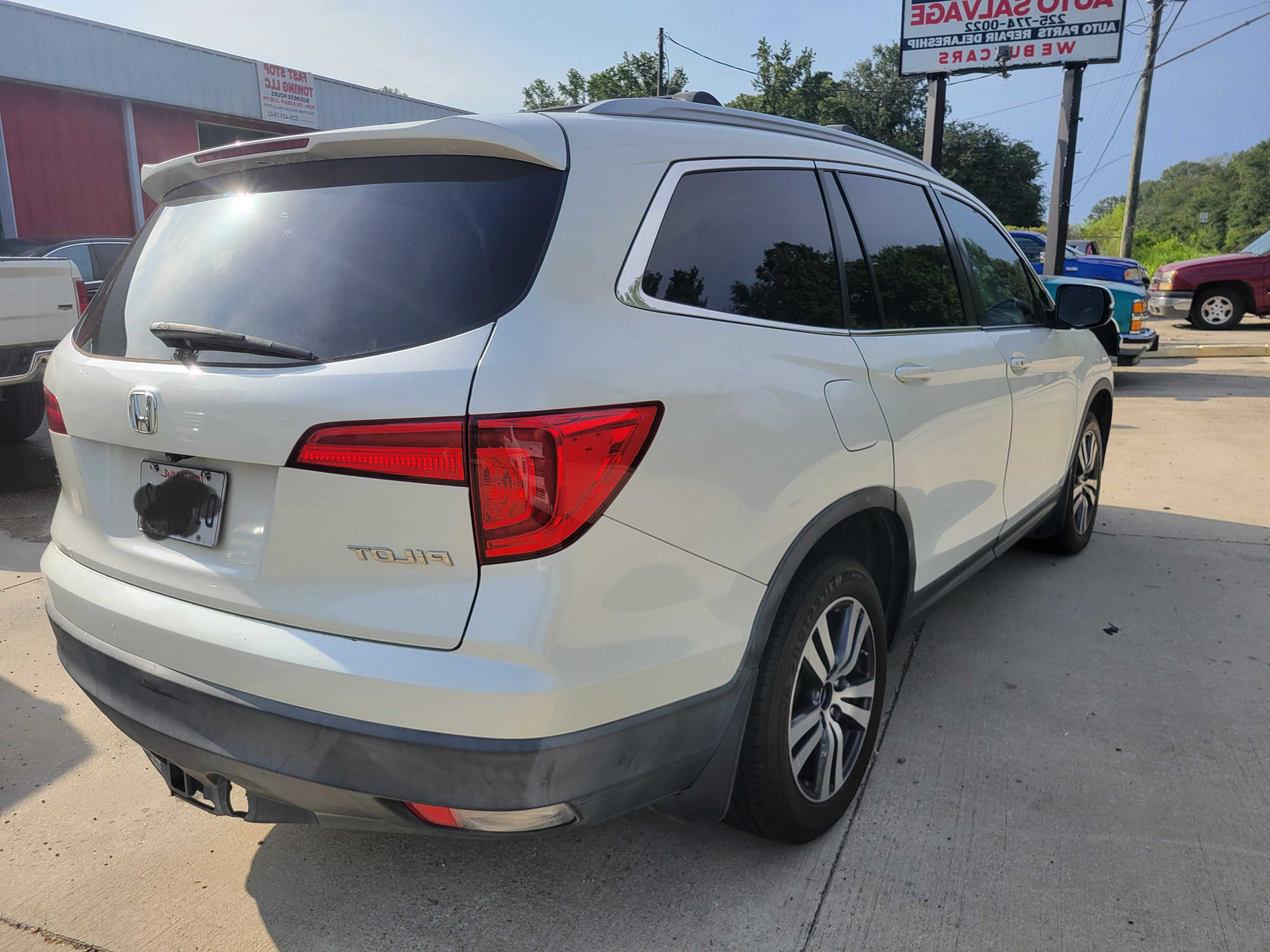 2016 Honda Pilot Exl vin: 5FNYF5H5XGB025465