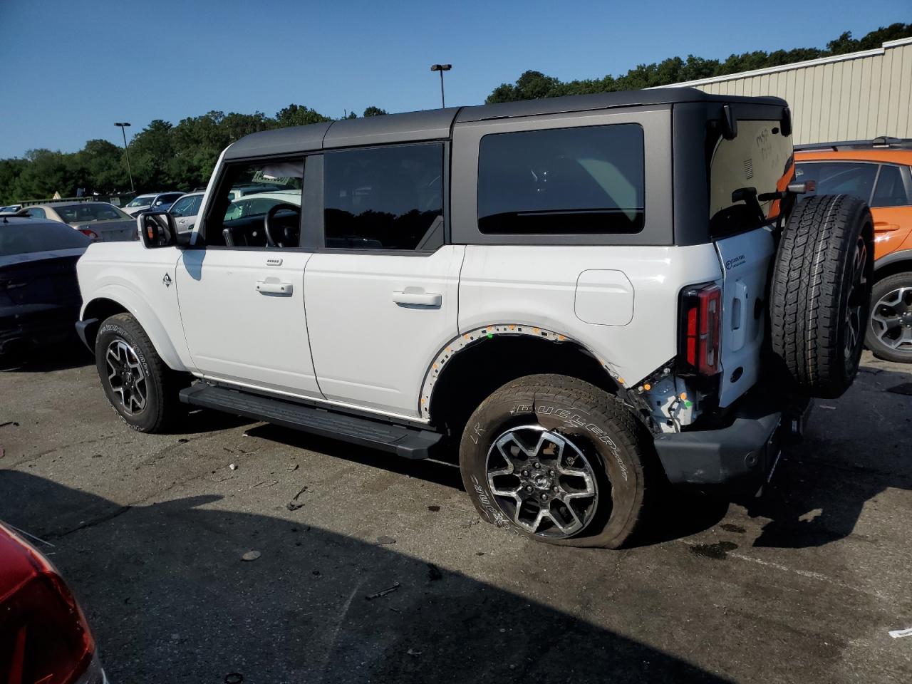 1FMDE5BH7NLB13416 2022 FORD BRONCO - Image 2