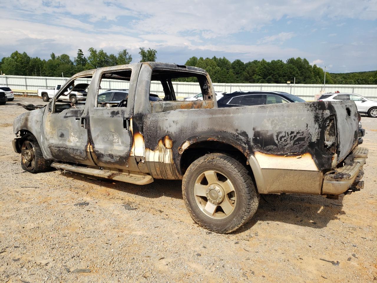 2006 Ford F250 - Image 2