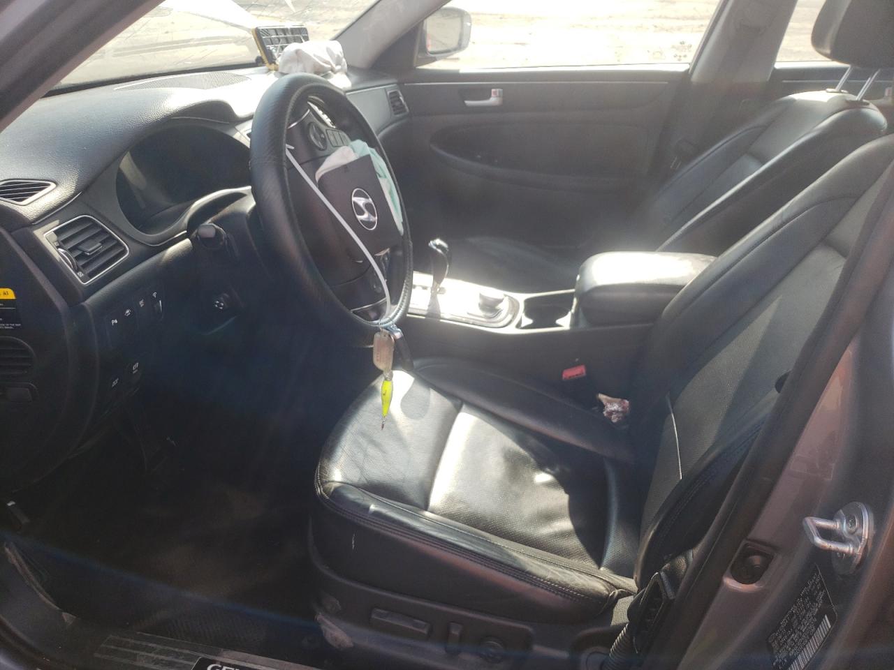 2013 Hyundai Genesis - Image 7