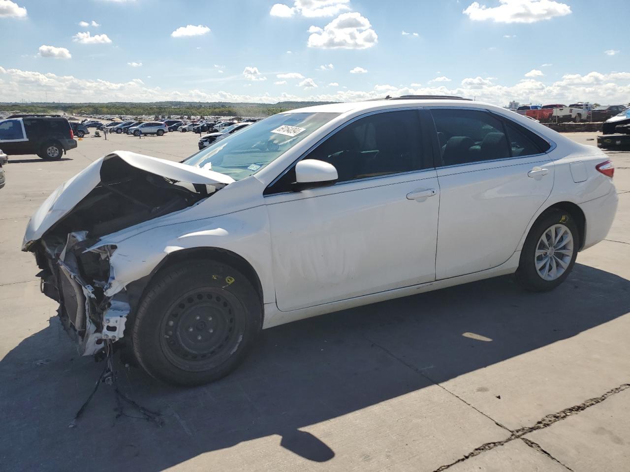 4T1BF1FK1HU744955 2017 TOYOTA CAMRY - Image 1