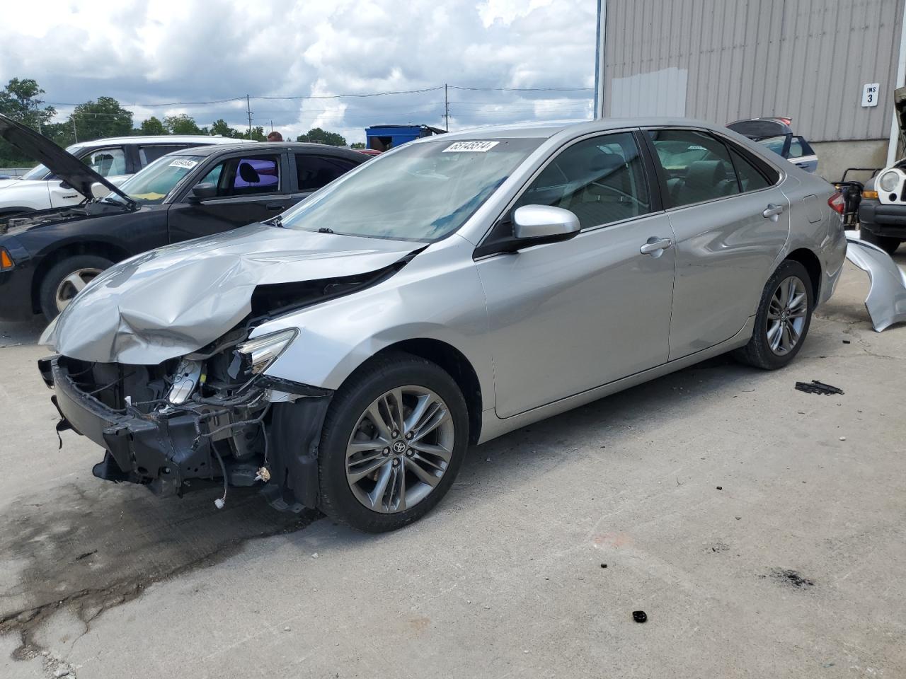 4T1BF1FK3HU286321 2017 TOYOTA CAMRY - Image 1