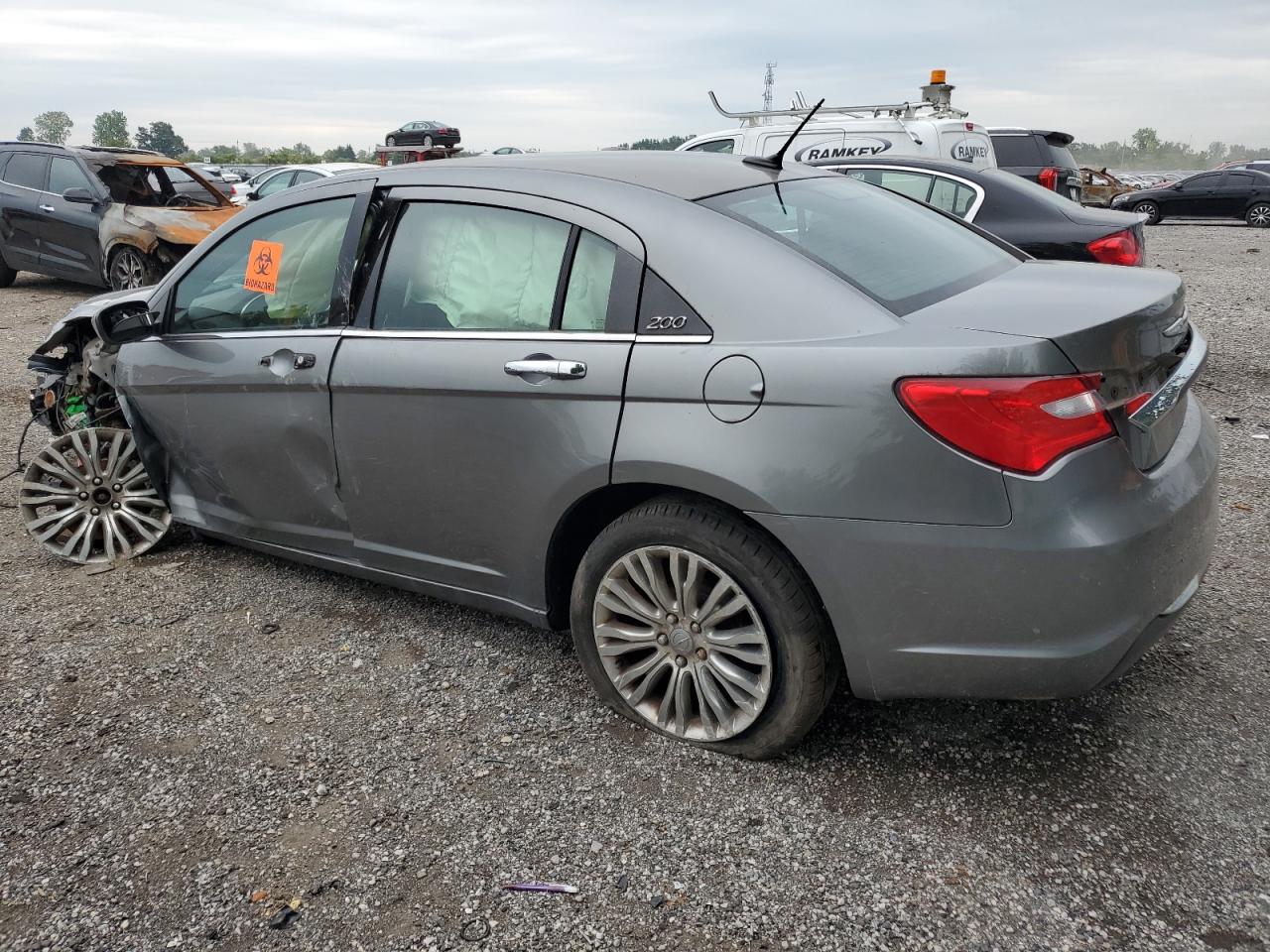 2013 Chrysler 200 Limited VIN: 1C3CCBCG7DN555212 Lot: 66579074