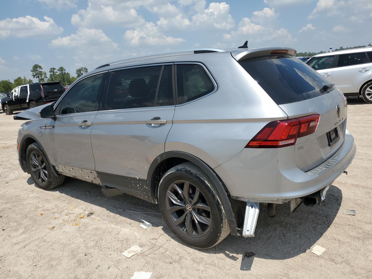 3VV3B7AX9PM130251 2023 Volkswagen Tiguan Se