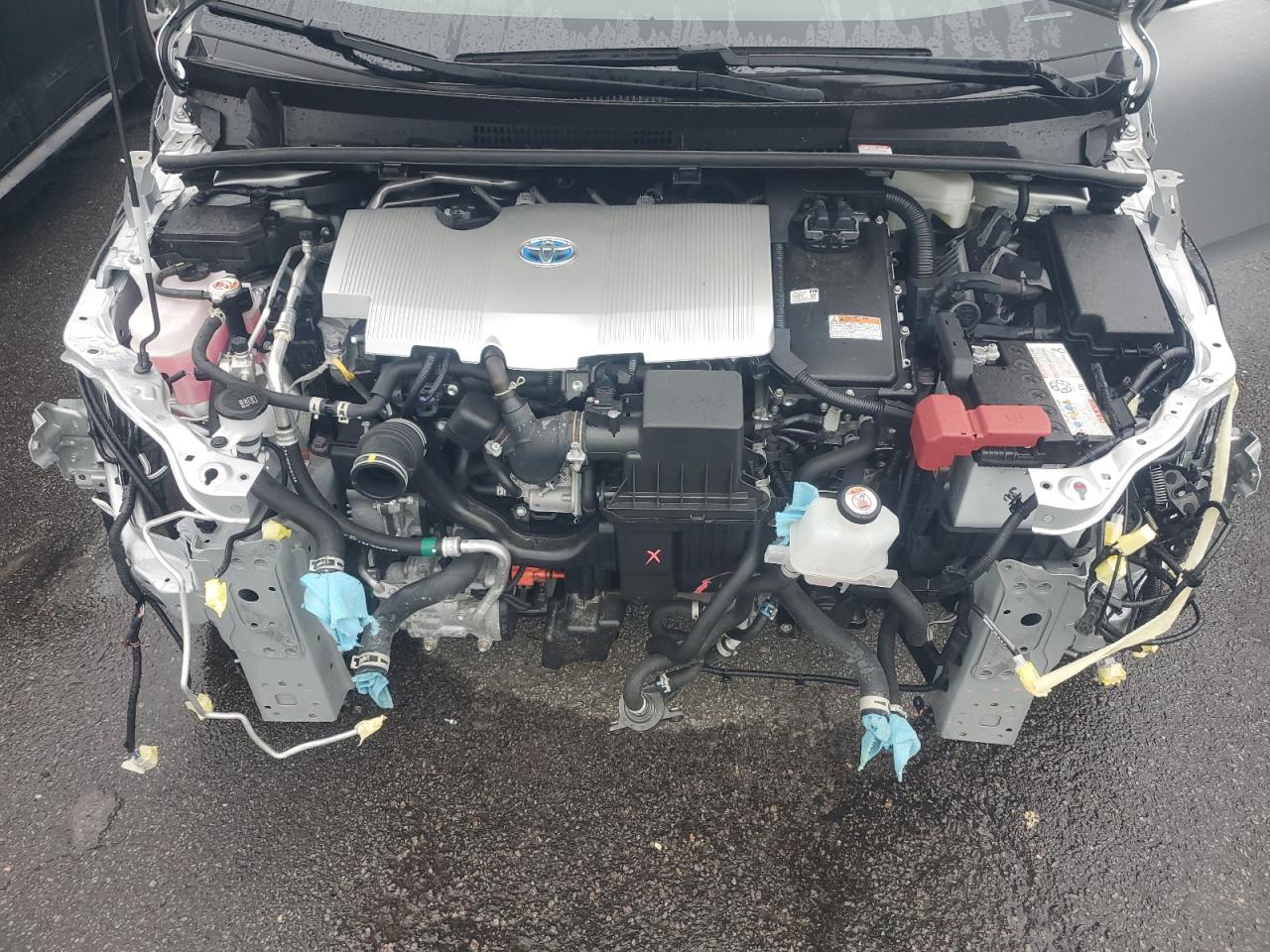 JTDL9MFU2N3040350 2022 Toyota Prius Le