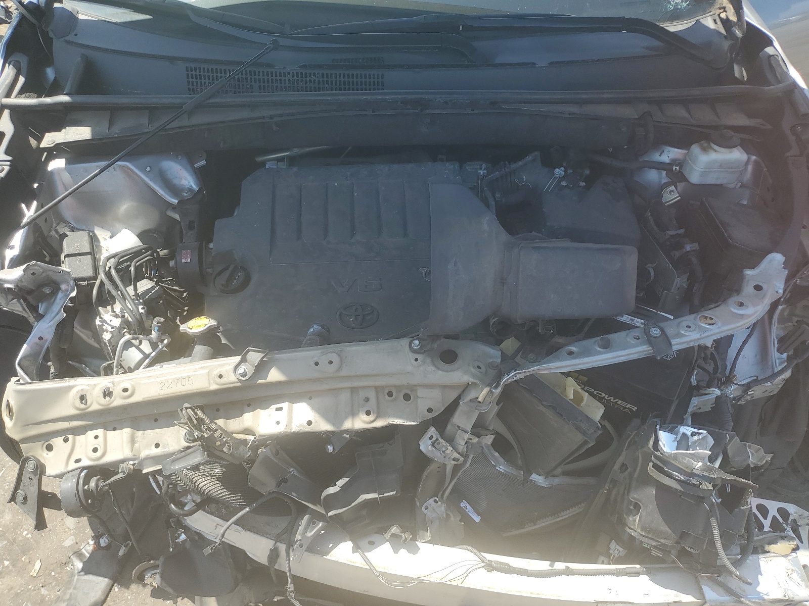 5TDJKRFH2ES012140 2014 Toyota Highlander Xle