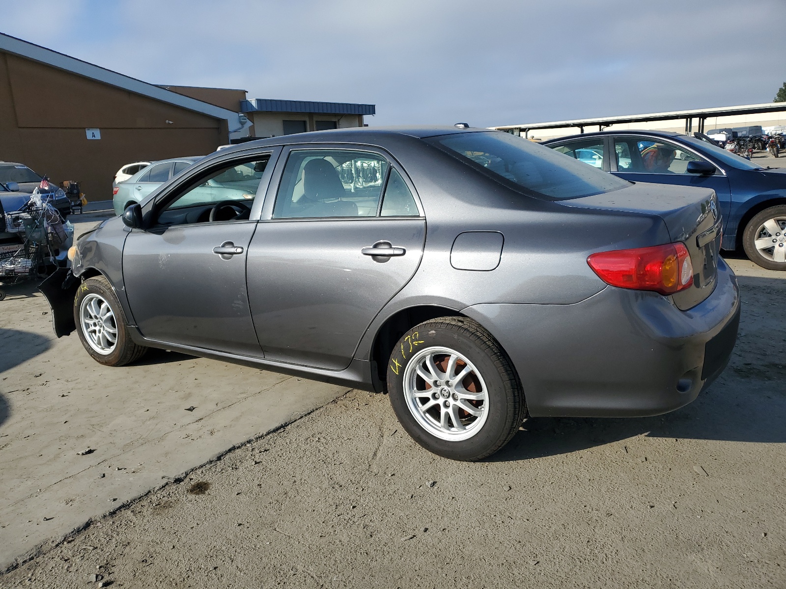 1NXBU4EE1AZ215949 2010 Toyota Corolla Base