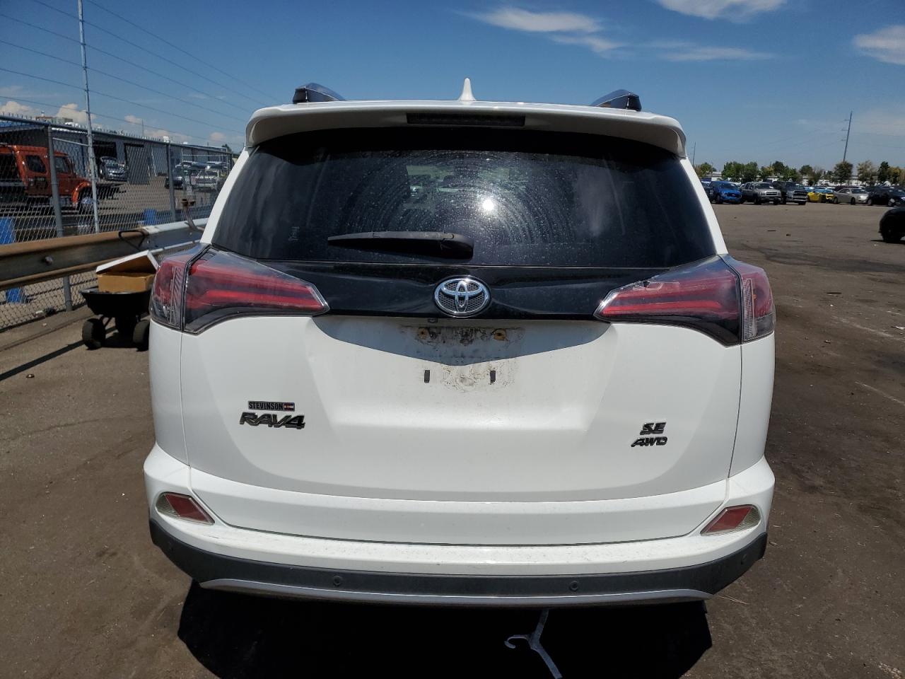 JTMJFREV7HD211213 2017 Toyota Rav4 Se