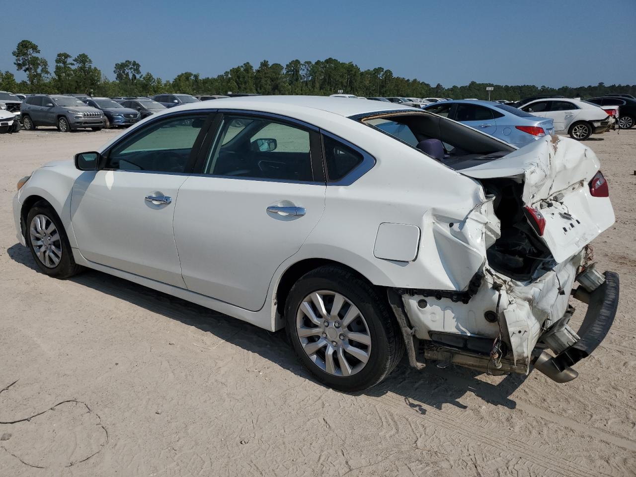 1N4AL3AP0GN326554 2016 NISSAN ALTIMA - Image 2