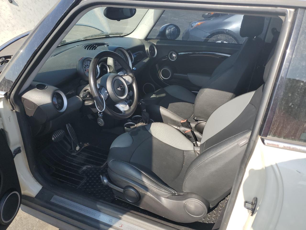 2010 Mini Cooper S VIN: WMWMF7C52ATZ74334 Lot: 66401814