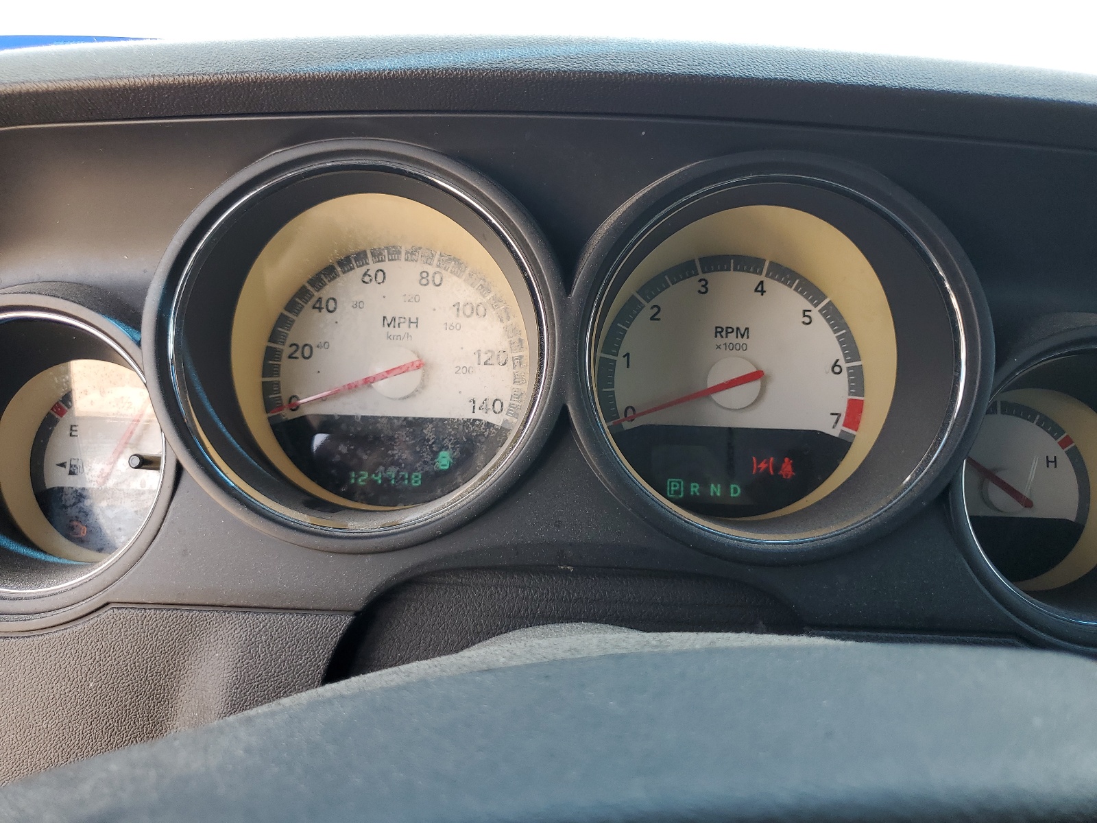 2B3CJ4DV6AH259971 2010 Dodge Challenger Se