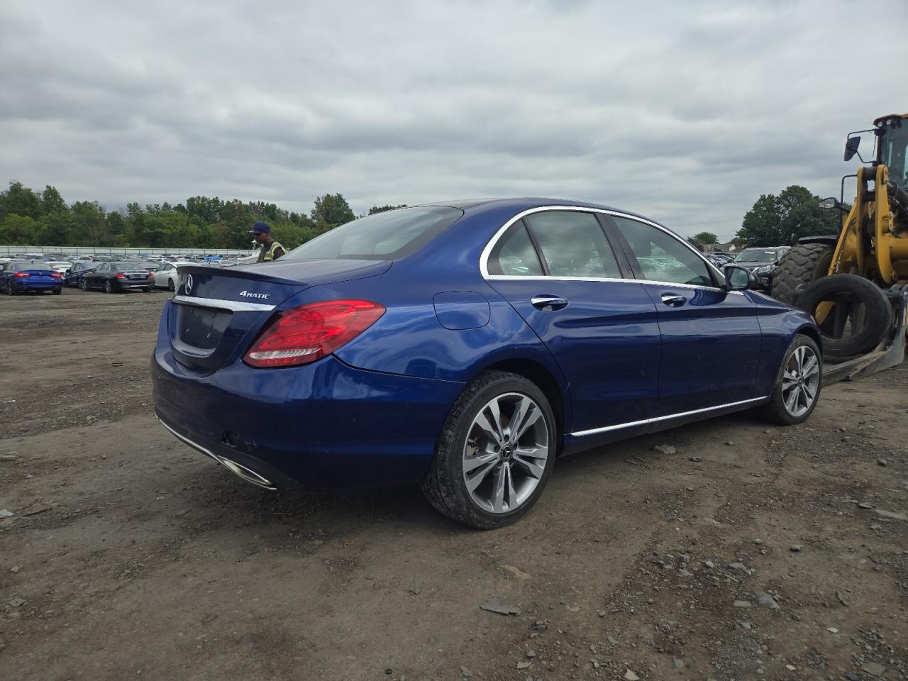 2018 Mercedes-Benz C 300 4Matic VIN: WDDWF4KB9JR420423 Lot: 58825463