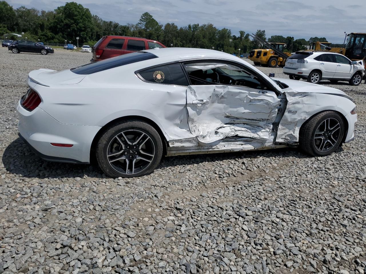 2019 Ford Mustang - Image 3