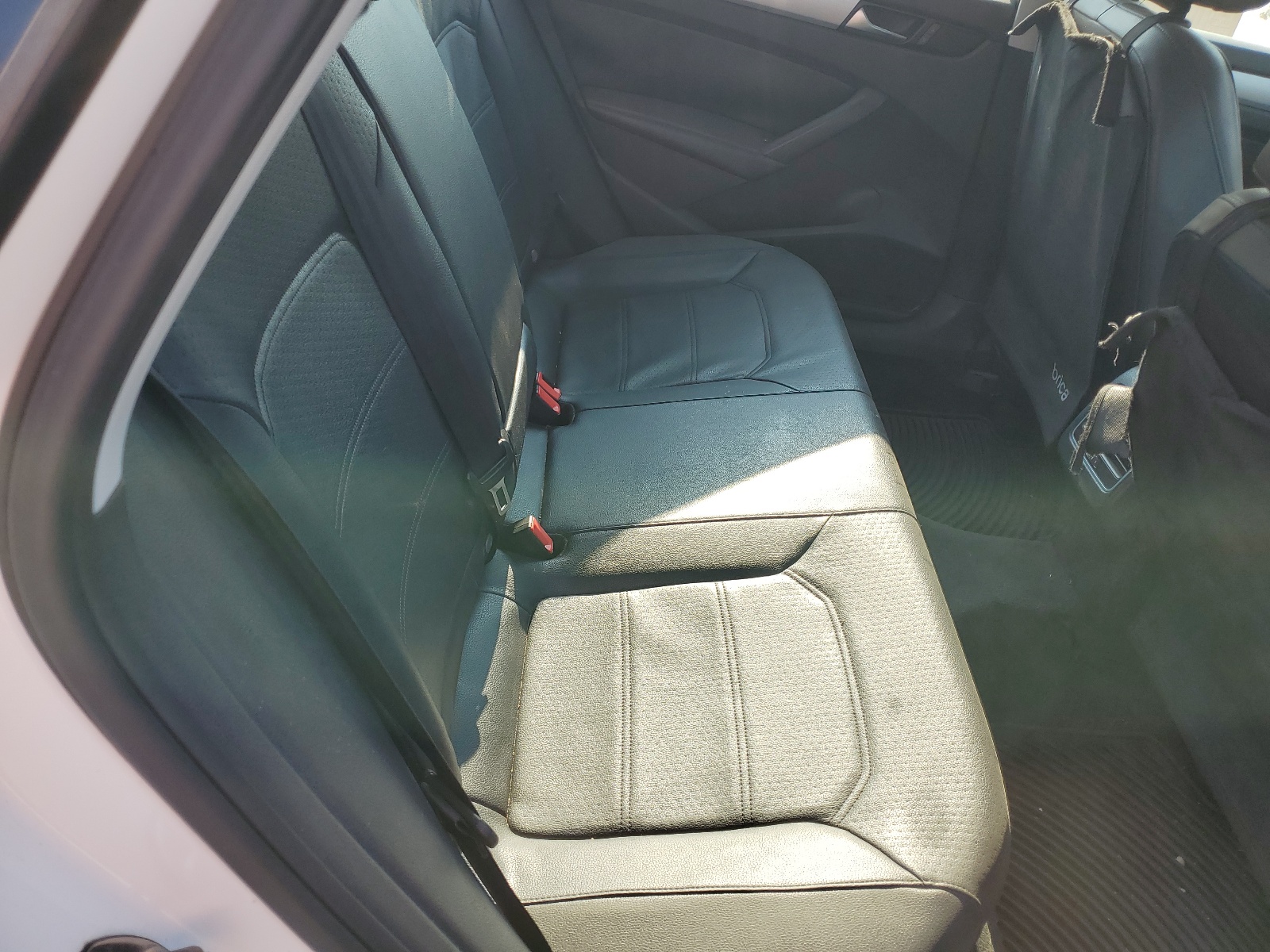 1VWBH7A36DC134287 2013 Volkswagen Passat Se