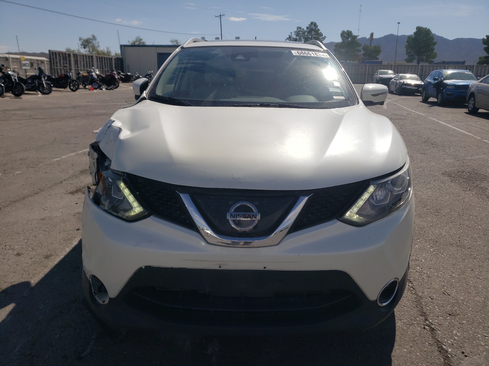 JN1BJ1CR2JW294119 2018 Nissan Rogue Sport S