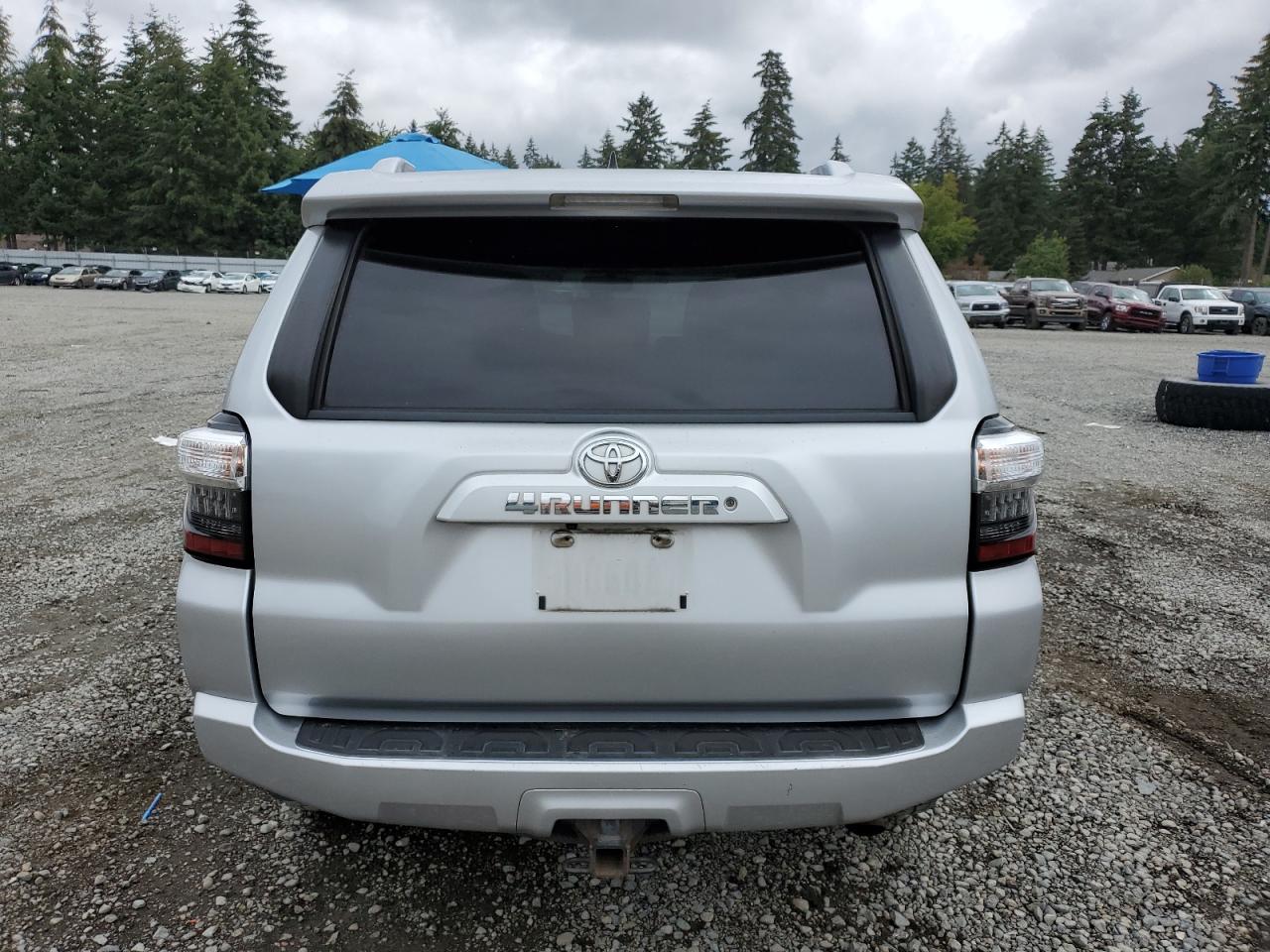 2015 Toyota 4Runner Sr5 VIN: JTEBU5JR5F5243687 Lot: 68570784