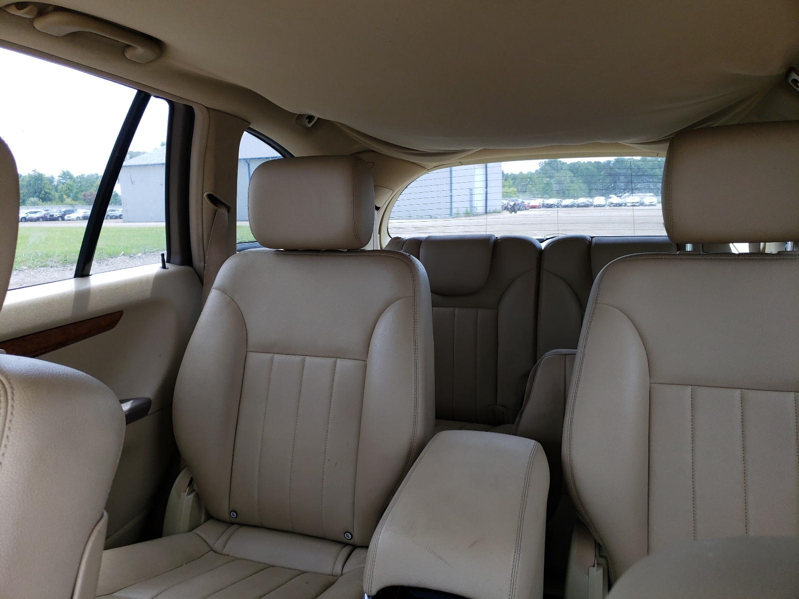 4JGCB65E46A032107 2006 Mercedes-Benz R 350