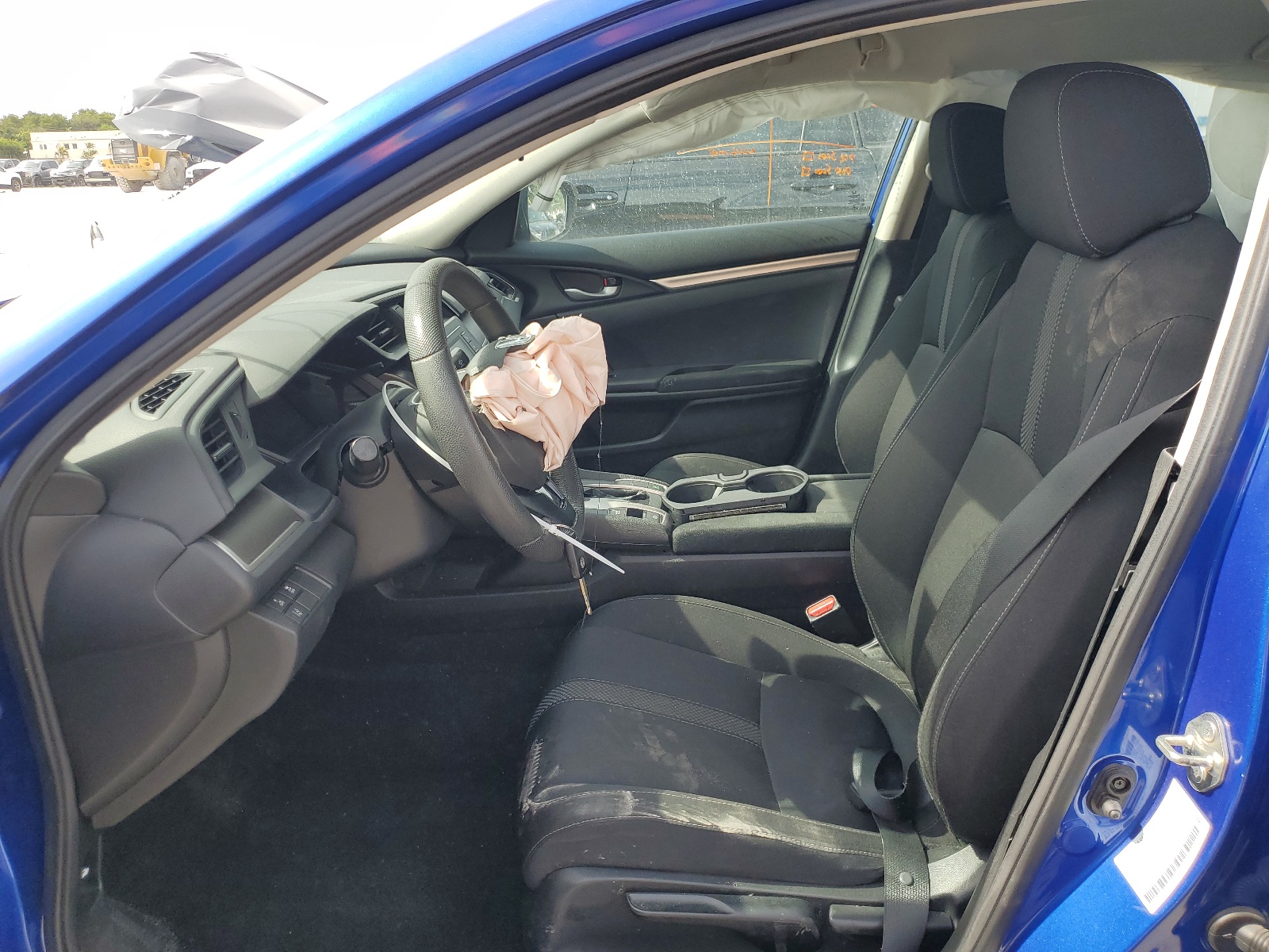 2HGFC2F64KH578661 2019 Honda Civic Lx