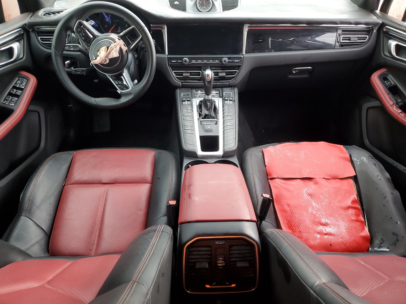 2019 Porsche Macan vin: WP1AA2A54KLB06667