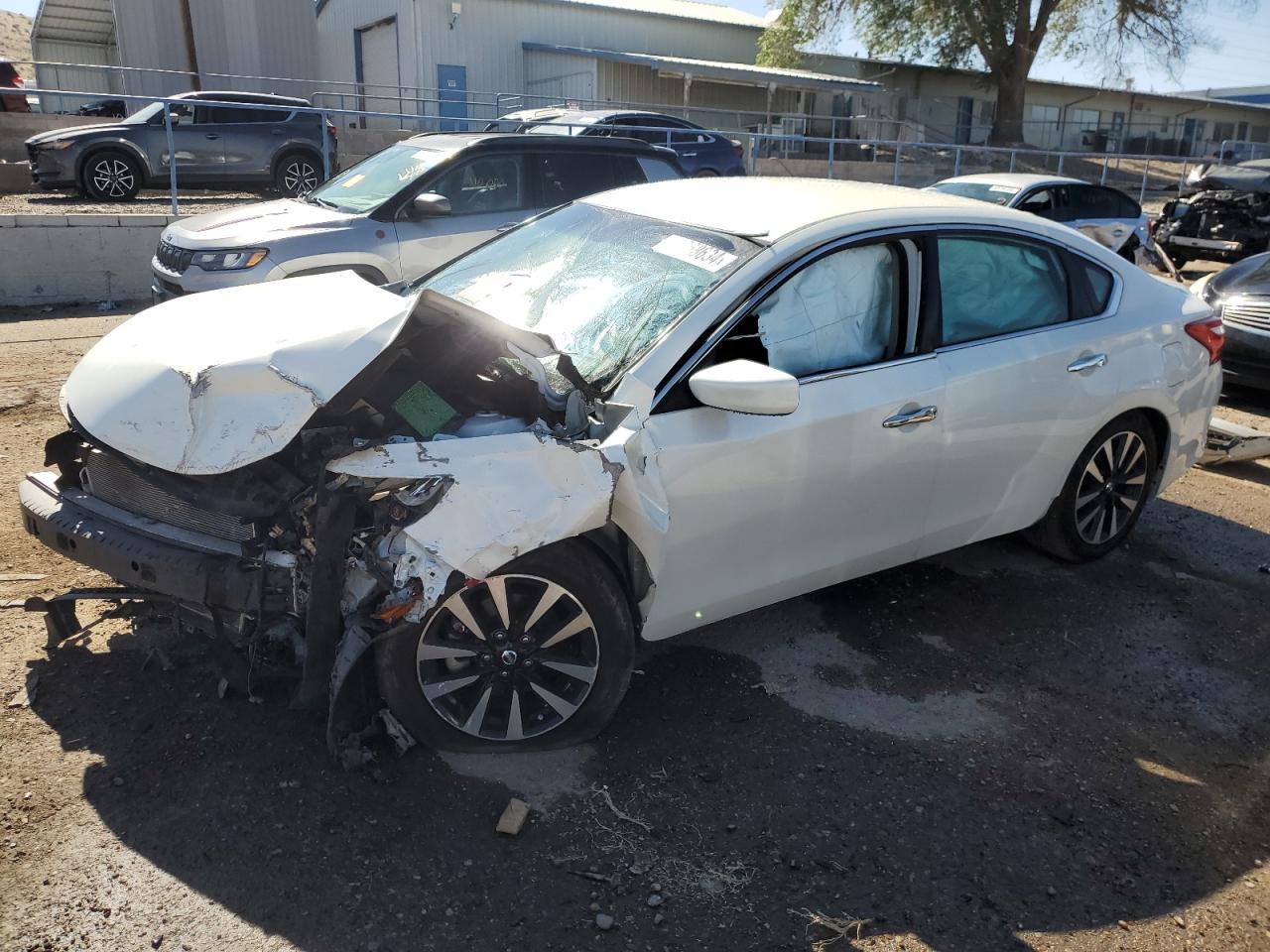 1N4AL3AP9HC494125 2017 NISSAN ALTIMA - Image 1