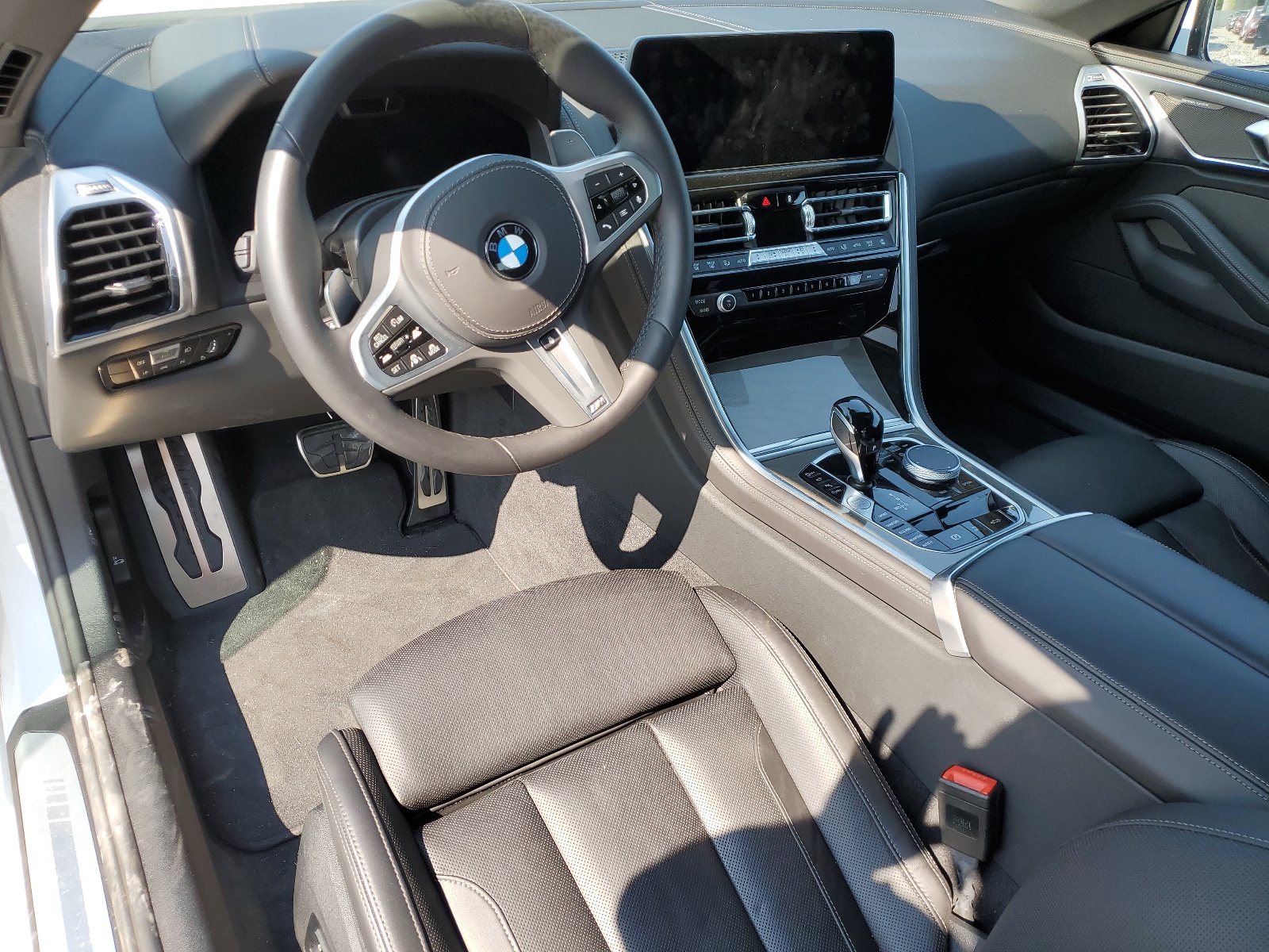 WBADZ4C09PCL79001 2023 BMW 840Xi