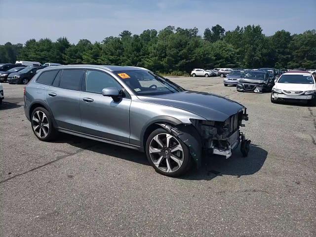 2019 Volvo V60 Cross Country T5 Momentum VIN: YV4102WK3K1000142 Lot: 63789434