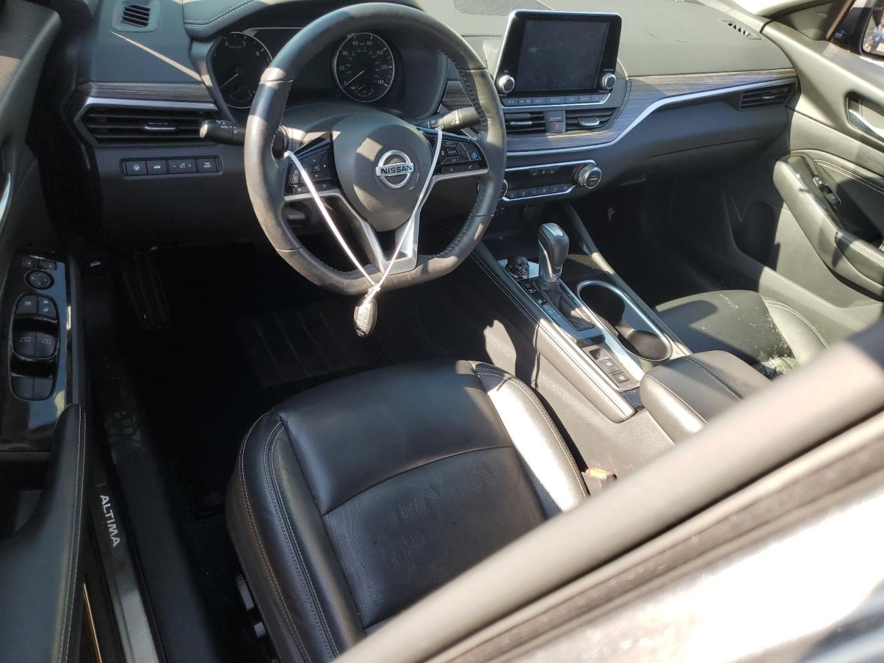 2021 Nissan Altima - Image 8
