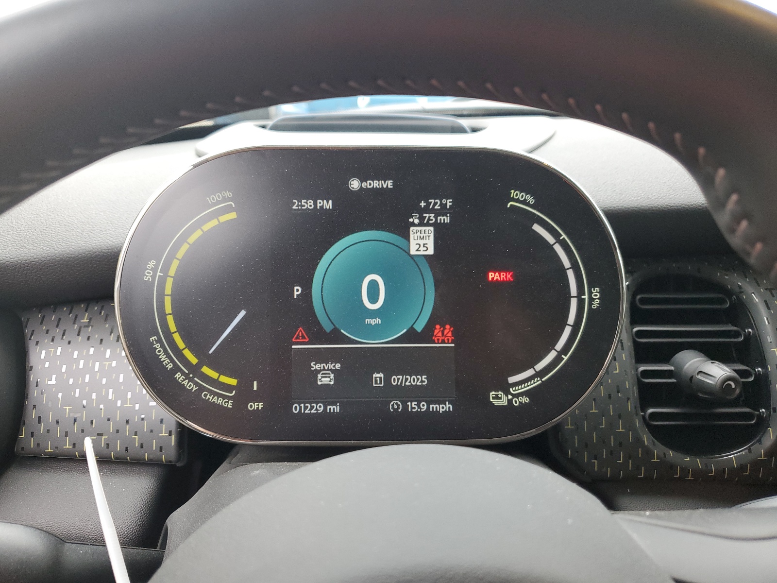 WMW13DJ0XR2U82394 2024 Mini Cooper Se