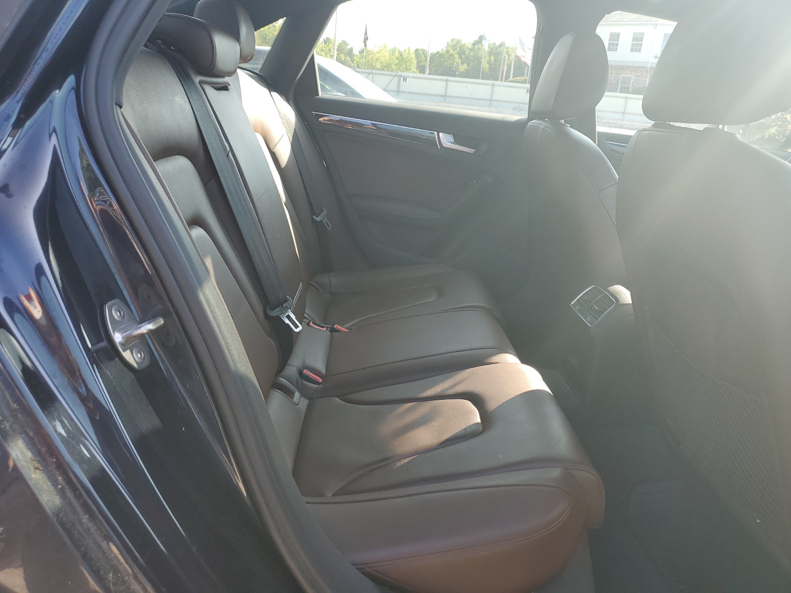 WAUBFAFL9FN002692 2015 Audi A4 Premium