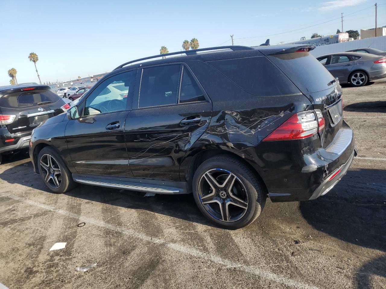 4JGDA5HBXJB158137 2018 MERCEDES-BENZ GLE - Image 2