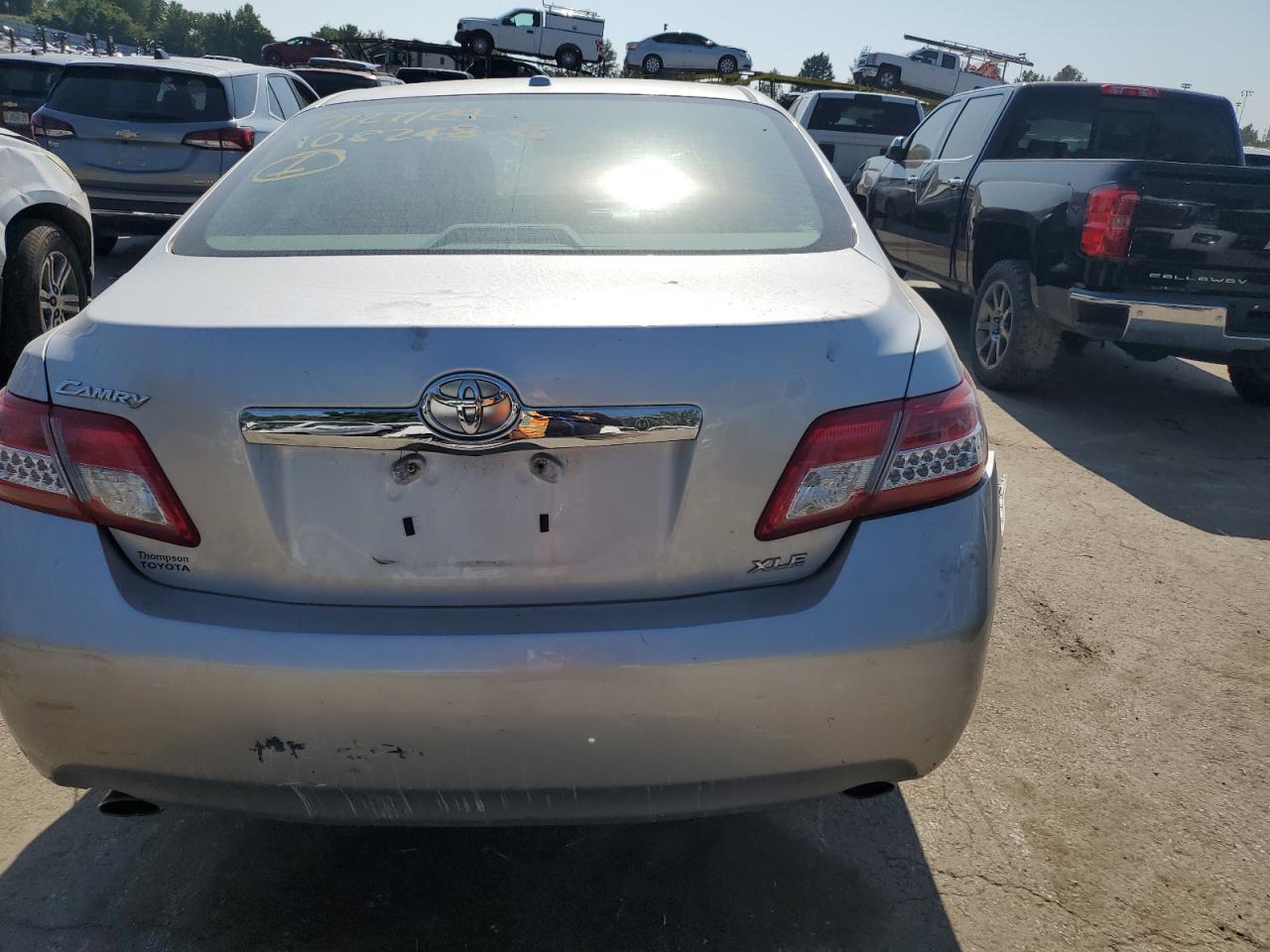 2011 Toyota Camry - Image 6