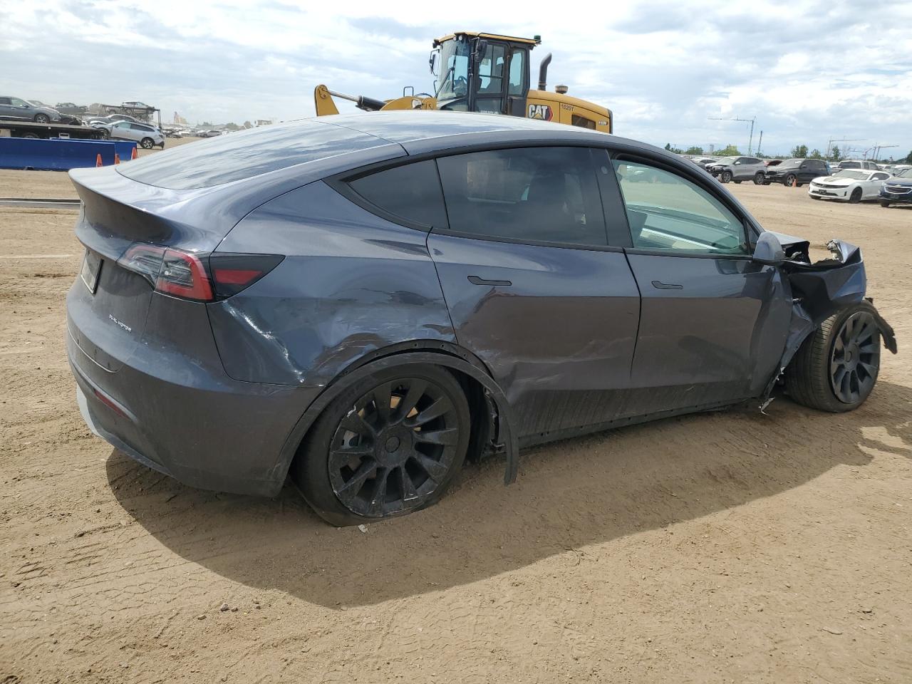 7SAYGAEE0PF645710 Tesla Model Y  3