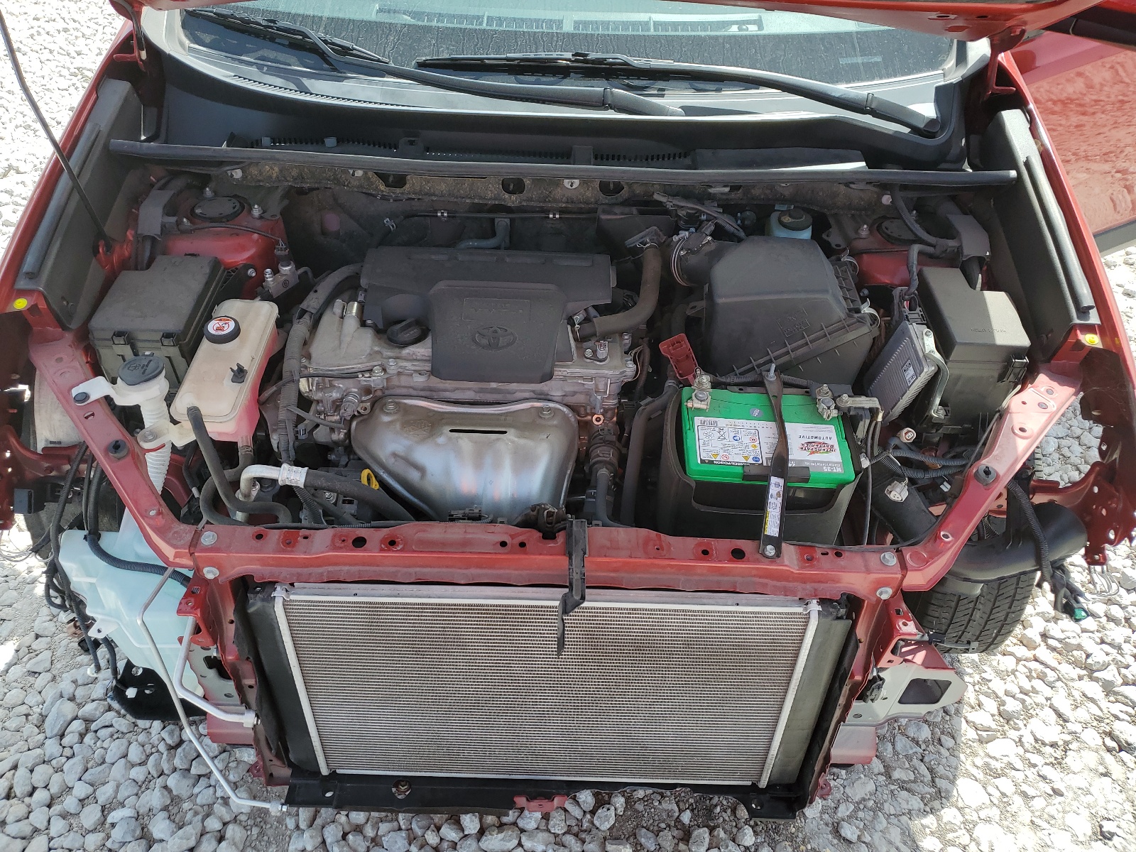 JTMWFREV7HJ121972 2017 Toyota Rav4 Xle