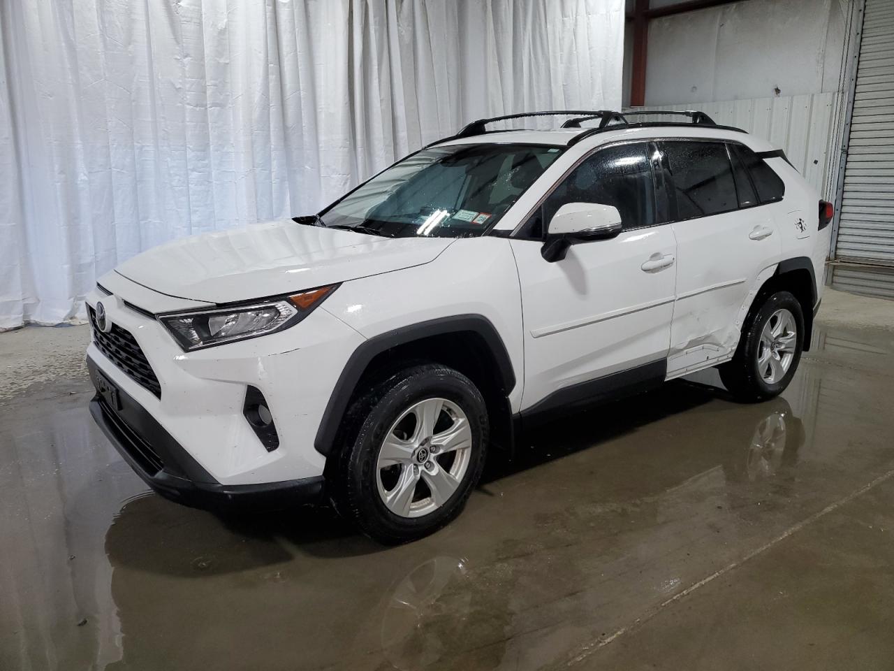 2T3P1RFVXMC223815 2021 TOYOTA RAV 4 - Image 1