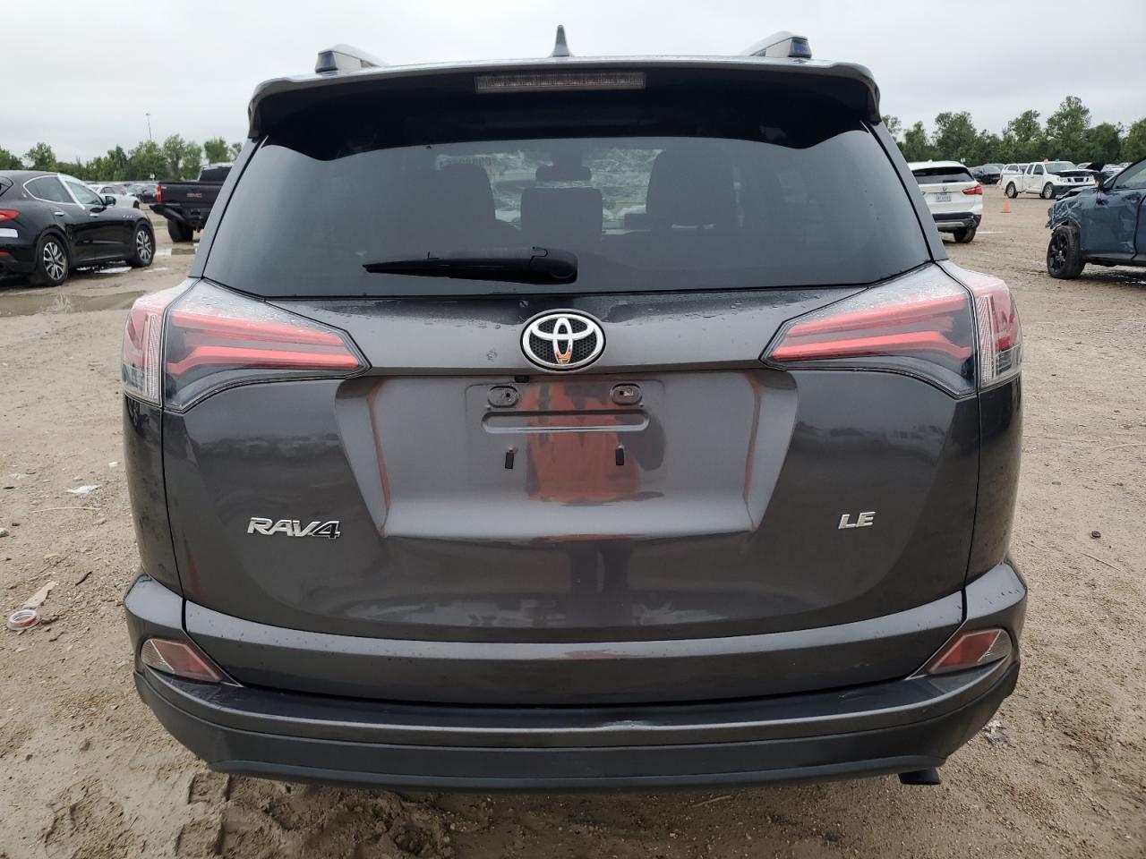 2017 Toyota Rav4 Le VIN: JTMZFREV8HJ701647 Lot: 69880564