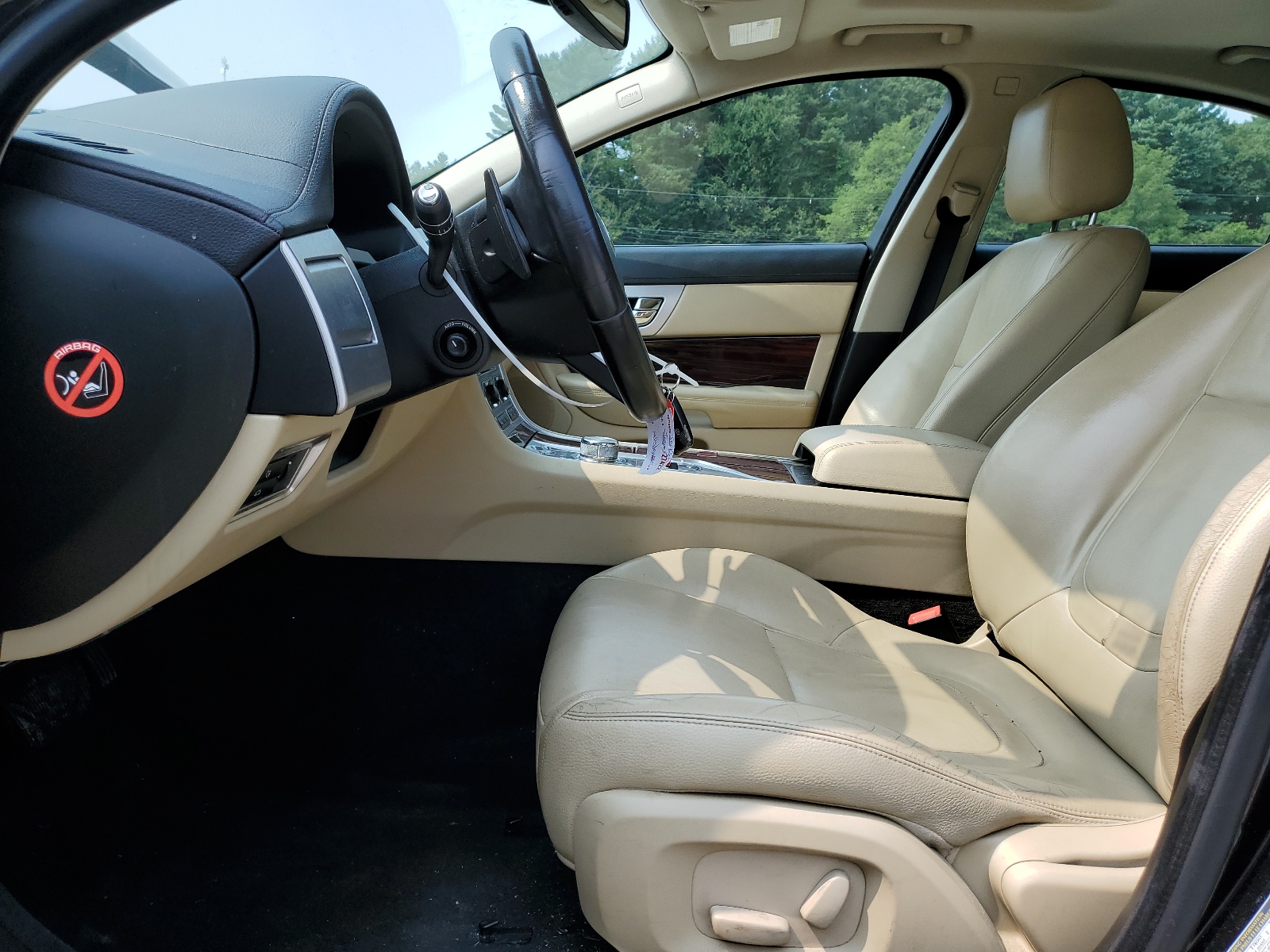 SAJWJ0EF0D8S94142 2013 Jaguar Xf