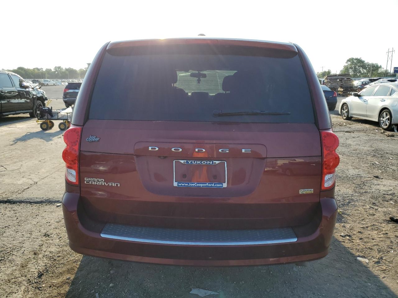 2C4RDGBG7HR772768 2017 Dodge Grand Caravan Se