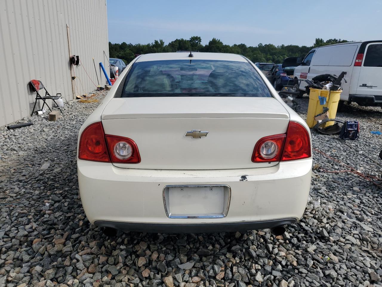 1G1ZD5E7XA4113827 2010 Chevrolet Malibu 2Lt