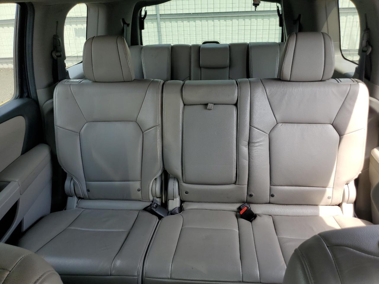 2012 Honda Pilot Exln VIN: 5FNYF4H77CB004840 Lot: 65883004