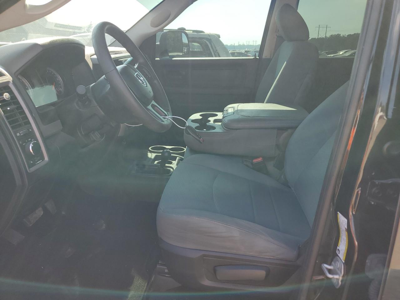 2018 Ram 2500 St VIN: 3C6UR5CJ8JG284152 Lot: 66190544