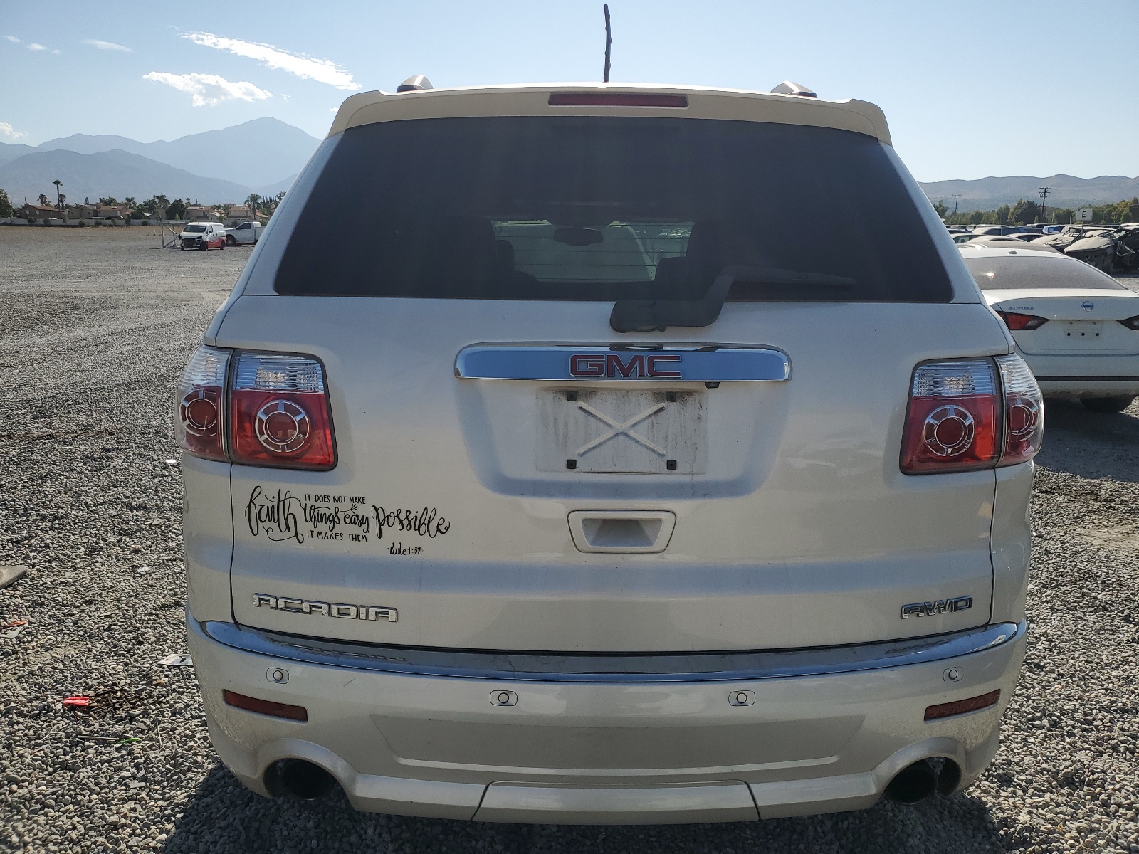 1GKKVTED5BJ211977 2011 GMC Acadia Denali